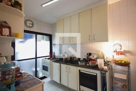 Apartamento à venda com 98m², 2 quartos e 2 vagas Apartamento à venda com 98m², 2 quartos e 2 vagasCozinha