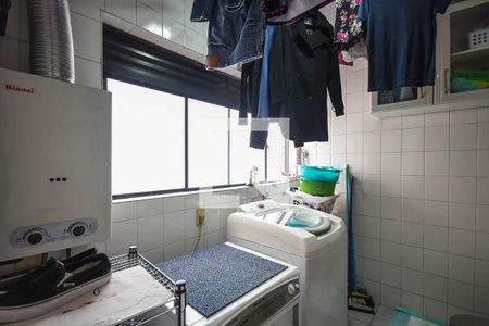 Apartamento à venda com 98m², 2 quartos e 2 vagas Apartamento à venda com 98m², 2 quartos e 2 vagasÁrea de serviço