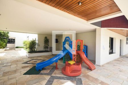 Apartamento à venda com 98m², 2 quartos e 2 vagas Apartamento à venda com 98m², 2 quartos e 2 vagasPlayground