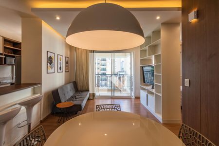 Sala de apartamento para alugar com 1 quarto, 51m² em Sítio Tamboré Alphaville, Barueri