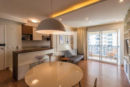 Sala de apartamento para alugar com 1 quarto, 51m² em Sítio Tamboré Alphaville, Barueri