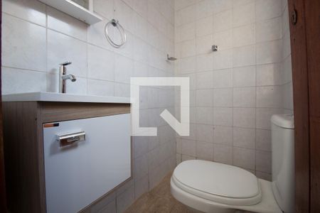 Casa à venda com 240m², 4 quartos e 4 vagasBanheiro de Serviço