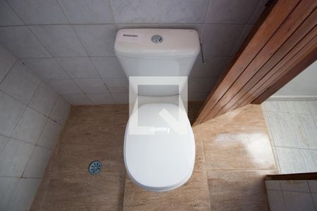 Casa à venda com 240m², 4 quartos e 4 vagasBanheiro de Serviço