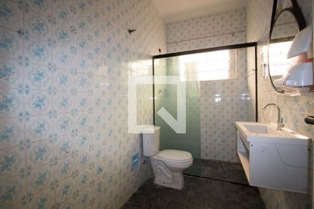 Casa à venda com 240m², 4 quartos e 4 vagasBanheiro Social
