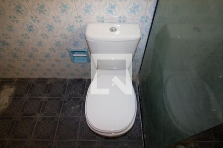 Casa à venda com 240m², 4 quartos e 4 vagasBanheiro Social