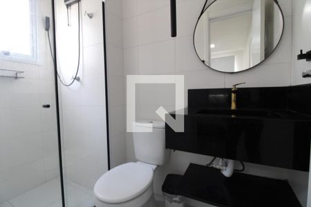 Banheiro da suíte de apartamento para alugar com 1 quarto, 28m² em Jardim Caravelas, São Paulo
