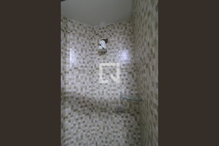 Apartamento à venda com 61m², 2 quartos e sem vagaChuveiro