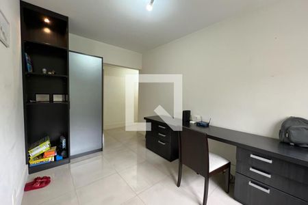 Apartamento para alugar com 177m², 4 quartos e 3 vagasQuarto 4