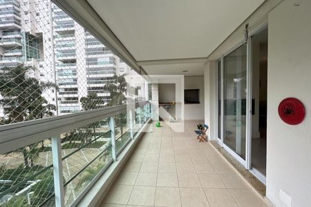 Apartamento para alugar com 177m², 4 quartos e 3 vagasSacada