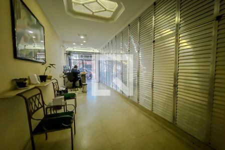 Apartamento para alugar com 70m², 2 quartos e 1 vagaHall Social