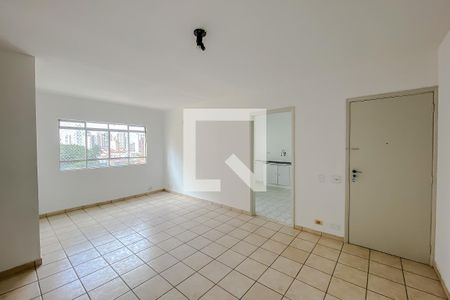 Apartamento para alugar com 70m², 2 quartos e 1 vagaSala