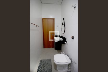 Casa de condomínio para alugar com 180m², 3 quartos e 4 vagasBanheiro 