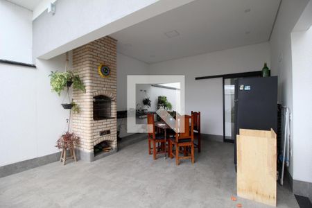 Casa de condomínio para alugar com 180m², 3 quartos e 4 vagasÁrea Gourmet