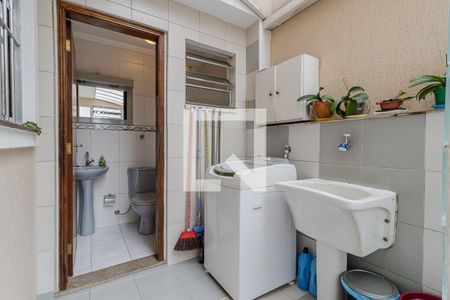 Casa à venda com 150m², 3 quartos e 2 vagasÁrea de Serviço