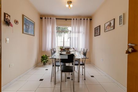 Casa à venda com 150m², 3 quartos e 2 vagasCopa e Cozinha