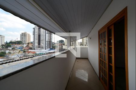Casa à venda com 254m², 3 quartos e 5 vagasVaranda