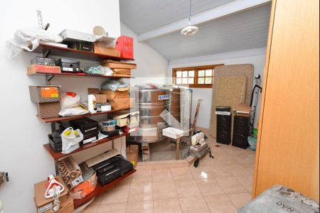 Casa à venda com 254m², 3 quartos e 5 vagasEscritório