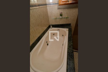 Casa à venda com 254m², 3 quartos e 5 vagasBanheiro da Suíte 3