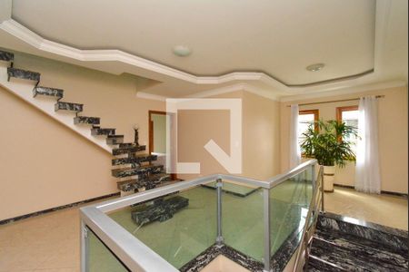 Casa à venda com 254m², 3 quartos e 5 vagasHall