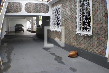 Casa à venda com 450m², 5 quartos e 5 vagasQuintal