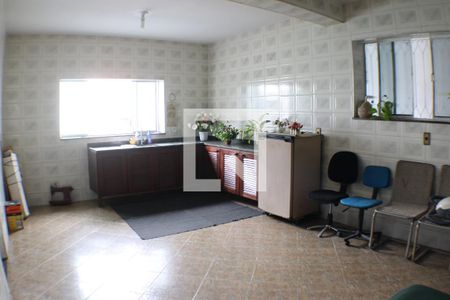 Casa à venda com 450m², 5 quartos e 5 vagasCozinha