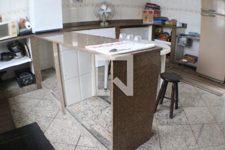 Casa à venda com 450m², 5 quartos e 5 vagasCozinha 2