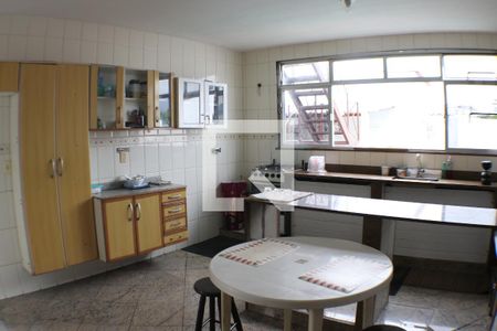 Casa à venda com 450m², 5 quartos e 5 vagasCozinha 2