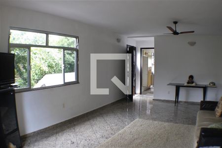 Casa à venda com 450m², 5 quartos e 5 vagasSala 2