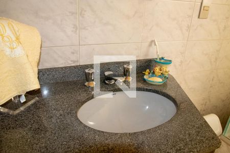 Casa para alugar com 360m², 3 quartos e 6 vagasBanheiro do Quarto 2