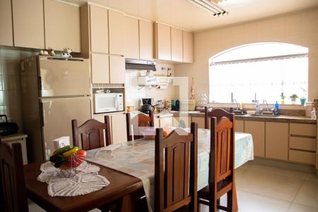 Casa para alugar com 360m², 3 quartos e 6 vagasCozinha