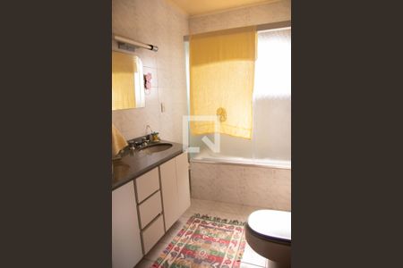 Casa para alugar com 360m², 3 quartos e 6 vagasBanheiro do Quarto 2