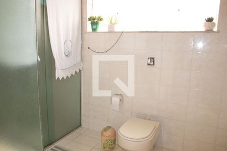 Casa para alugar com 360m², 3 quartos e 6 vagasBanheiro do Quarto 1