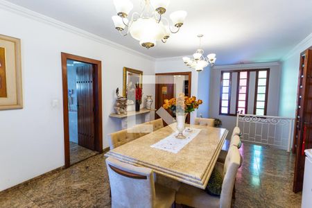 Casa à venda com 550m², 5 quartos e 7 vagasSala 3