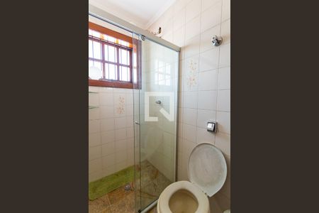 Casa à venda com 550m², 5 quartos e 7 vagasBanheiro de Serviço