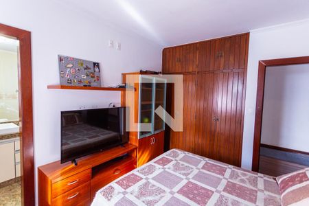 Casa à venda com 550m², 5 quartos e 7 vagasSuíte 3