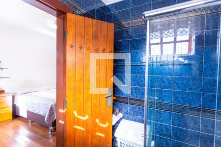 Casa à venda com 550m², 5 quartos e 7 vagasBanheiro da Suíte 2