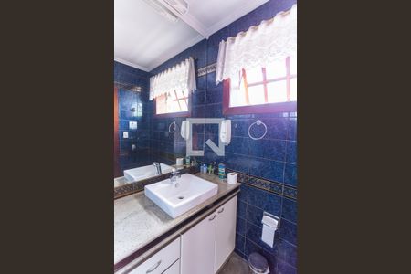 Casa à venda com 550m², 5 quartos e 7 vagasBanheiro da Suíte 2