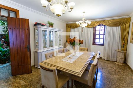 Casa à venda com 550m², 5 quartos e 7 vagasSala 3