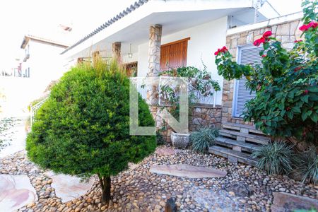 Casa à venda com 550m², 5 quartos e 7 vagasJardim