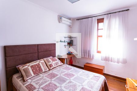 Casa à venda com 550m², 5 quartos e 7 vagasSuíte 3