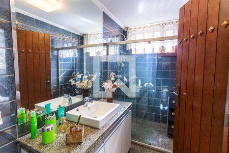 Casa à venda com 550m², 5 quartos e 7 vagasBanheiro da Suíte 4