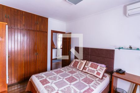 Casa à venda com 550m², 5 quartos e 7 vagasSuíte 3