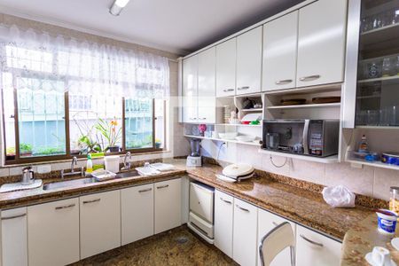 Casa à venda com 550m², 5 quartos e 7 vagasCozinha