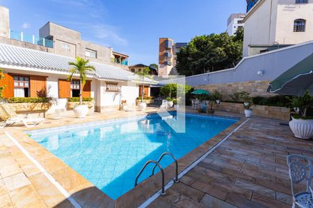 Casa à venda com 550m², 5 quartos e 7 vagasÁrea da Piscina