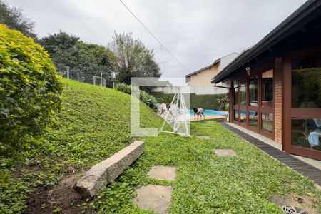 Casa à venda com 250m², 5 quartos e 4 vagas Casa à venda com 250m², 5 quartos e 4 vagasQuintal