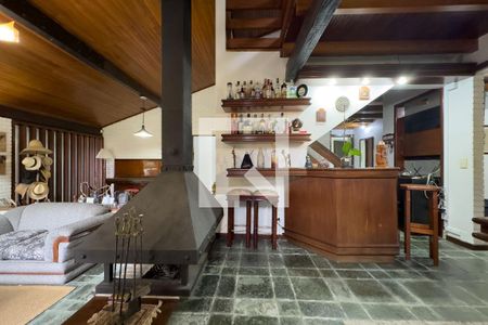 Sala de casa à venda com 5 quartos, 250m² em Santa Tereza, Porto Alegre