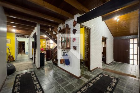 Casa à venda com 250m², 5 quartos e 4 vagas Casa à venda com 250m², 5 quartos e 4 vagasSala 2