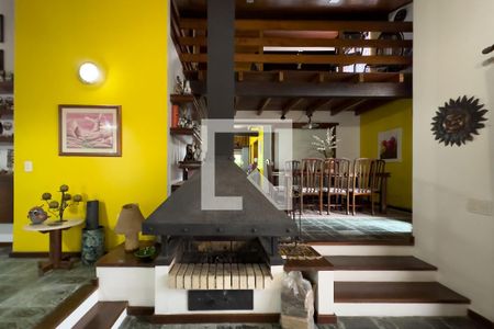 Sala de casa à venda com 5 quartos, 250m² em Santa Tereza, Porto Alegre