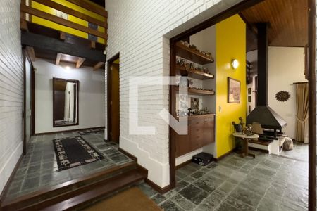 Casa à venda com 250m², 5 quartos e 4 vagas Casa à venda com 250m², 5 quartos e 4 vagasSala 2