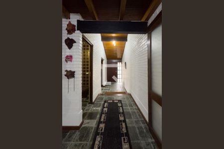 Casa à venda com 250m², 5 quartos e 4 vagas Casa à venda com 250m², 5 quartos e 4 vagasSala 2